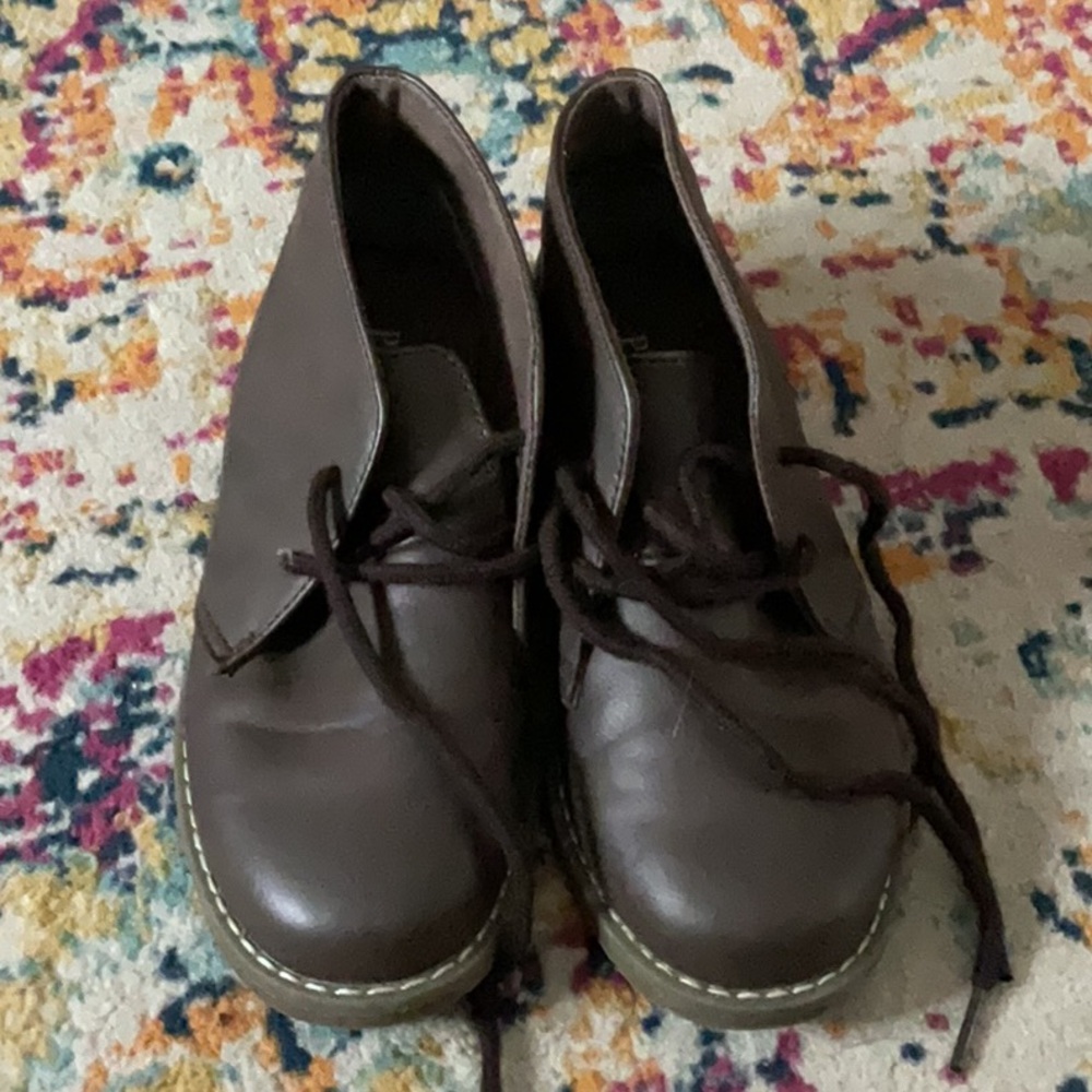 Brown Leather Lace Up shoea with Rubber Sole